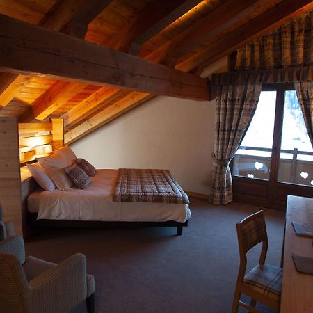 La Madonnina Del Gran Paradiso Wellness Hotel Конье Экстерьер фото