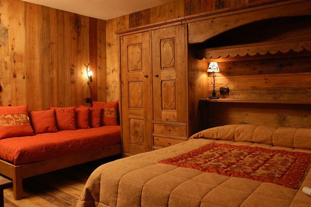 La Madonnina Del Gran Paradiso Wellness Hotel Конье Экстерьер фото