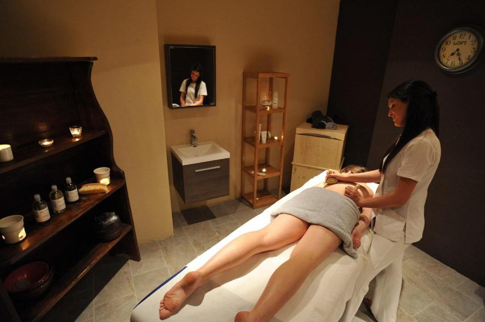 La Madonnina Del Gran Paradiso Wellness Hotel Конье Экстерьер фото